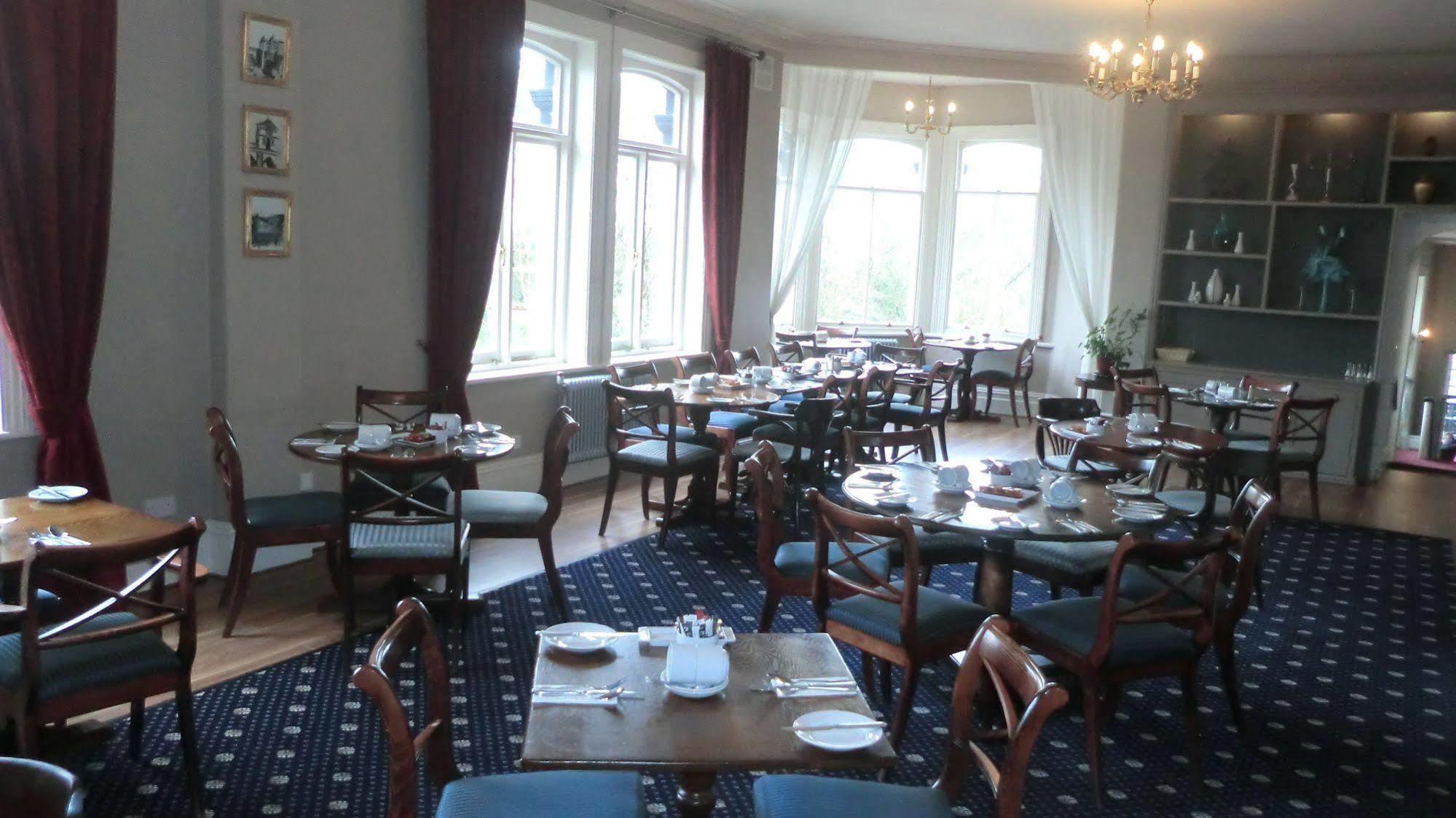The Royal Hotel Llangollen Exterior foto